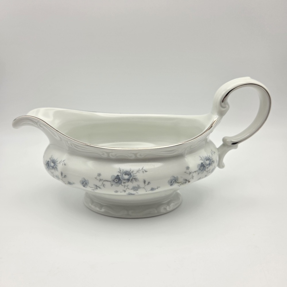 Johann Haviland Blue Garland Gravy Boat & Underplate Bavaria Germany Granny Core - Picture 2 of 13